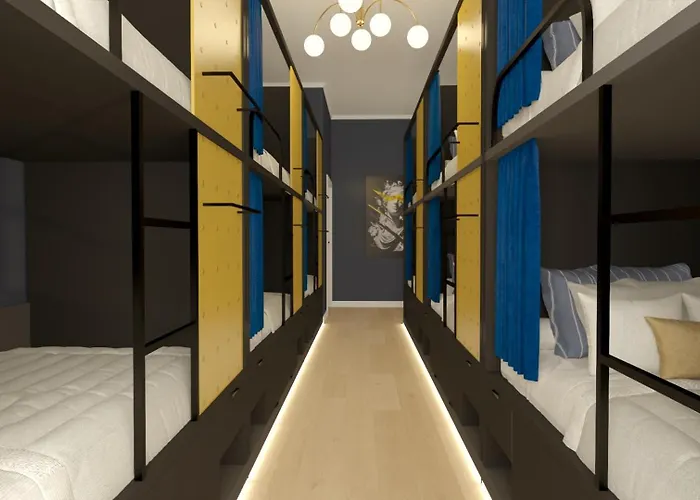 Hostel Dreamfactory - *