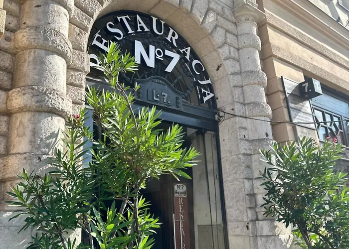 ホステル Dreamfactory -