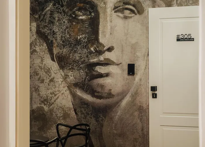 Hostel Dreamfactory - *