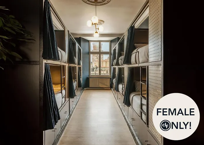 Hostel Dreamfactory - *