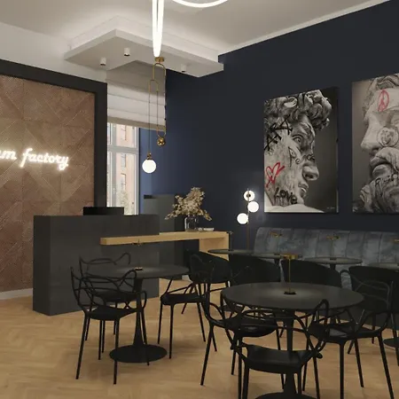 Hostel Dreamfactory - *