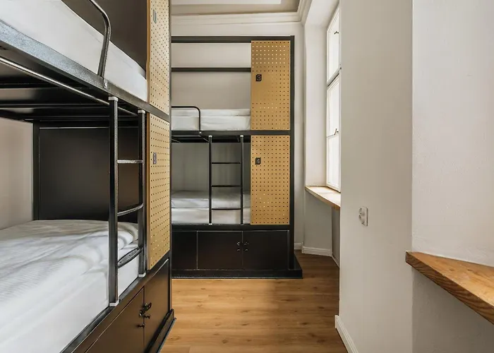 Dreamfactory - Hostel